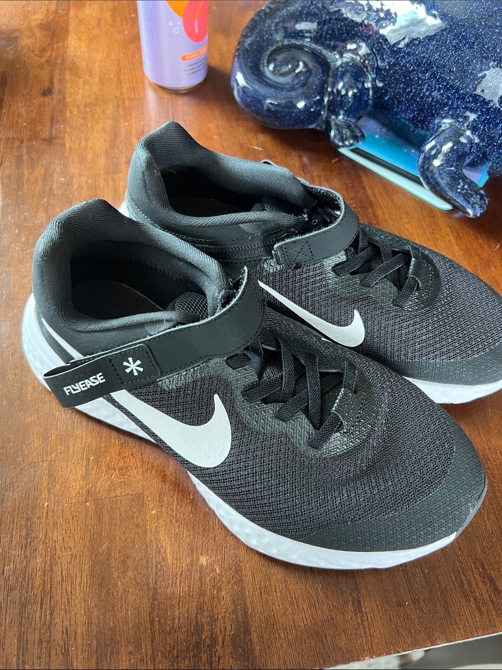 Nike flyease Athletic Sneakers with Hook Strap